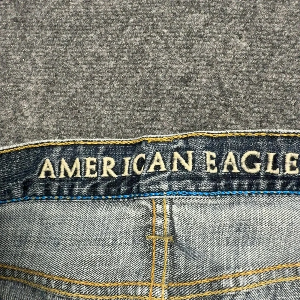 American Eagle Jeans Mens 36x30 Blue Cotton Relaxed Fit Distressed Casual Style